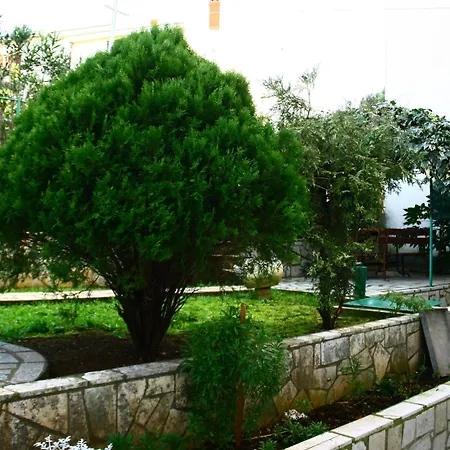 Paradiso Apartman Póla