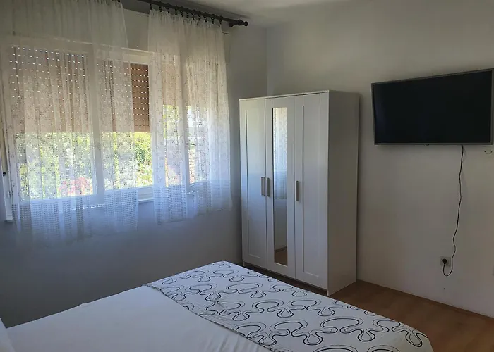 Апартаменти Paradiso Пула